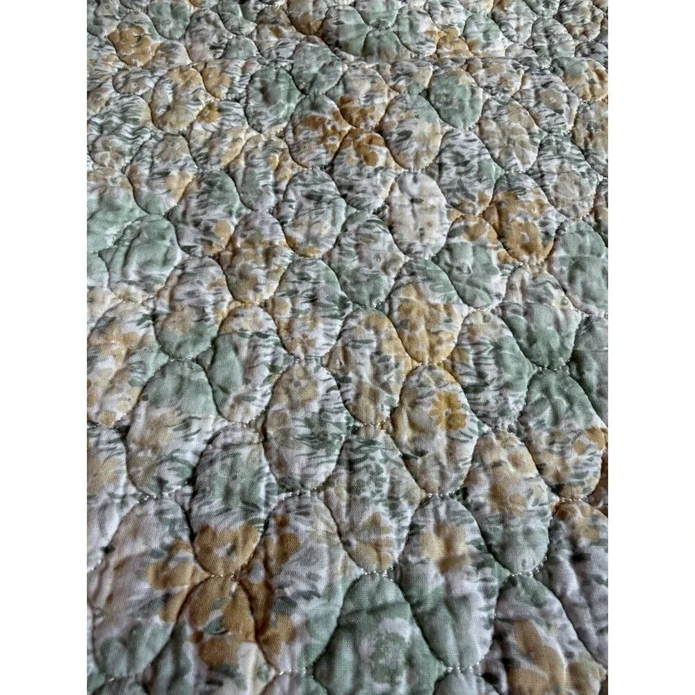 TAHARI Home Set Of Two Quilted Standard Pillow Shams 21